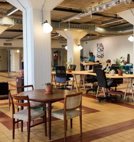 Wnętrze Elbow Room Coworking Space