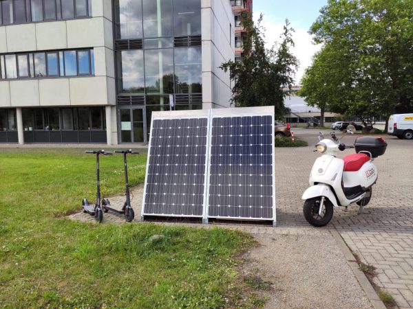Stacja ładowania pojazdów zasilana energią słoneczną